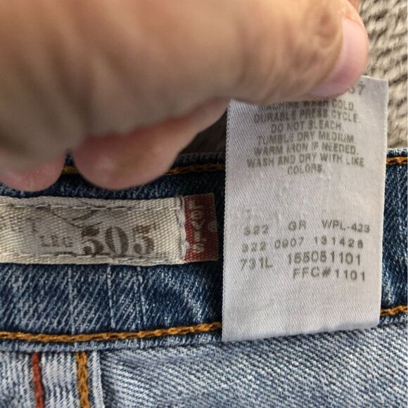 Levis Womens 505 Jeans Size 14L Light Blue Denim Straight Leg Classic - Picture 9 of 14